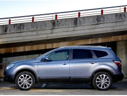 Qashqai+2 (2010–2014)
