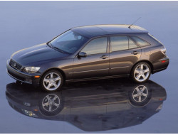 IS300 I (2001–2005)