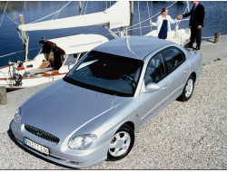 Sonata EF (1998–2001)