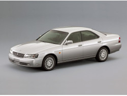 Laurel C35 (1997–2002)