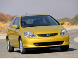 Civic VII (2000–2005)