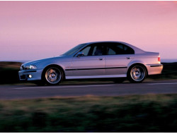 M5 E39 (1998–2003)
