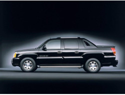 Escalade EXT I (2001–2006)
