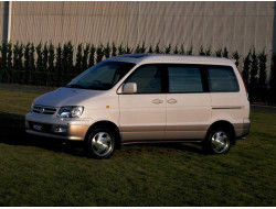 TownAce Noah (1996–2001)
