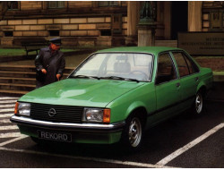 Rekord E1 (1977–1982)