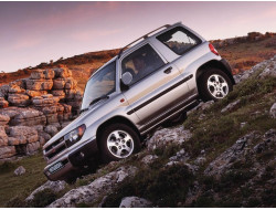 Pajero Pinin (1998–2006)