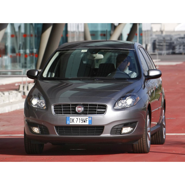 Внутрішня арка/підкрилок для Fiat Croma 194 (2008–2010)