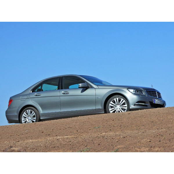 Внутрішня арка/підкрилок для Mercedes-Benz C–klasse W/S/C204